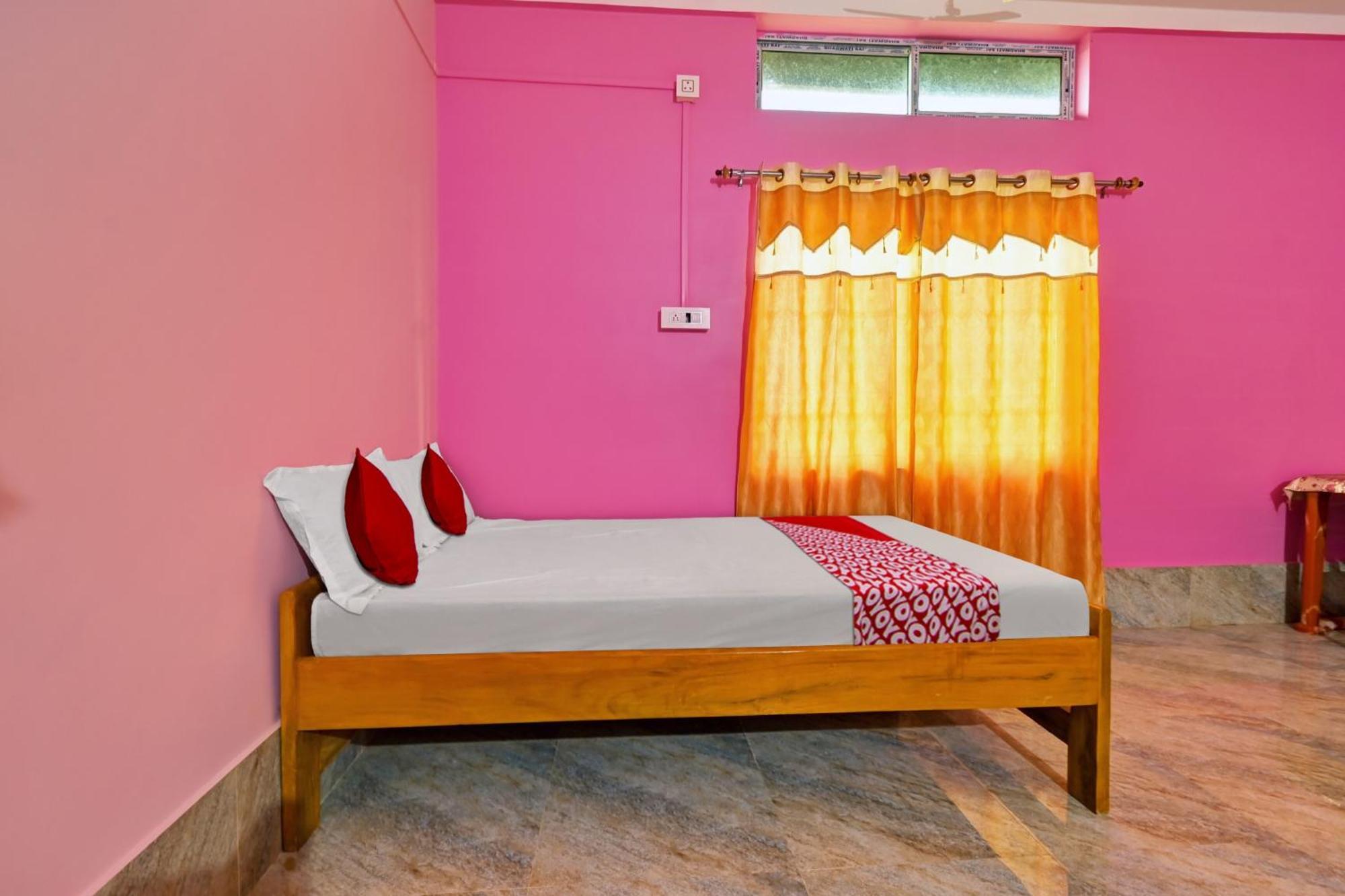 Oyo Flagship The Brahmaputra Homestay グワーハーティー エクステリア 写真