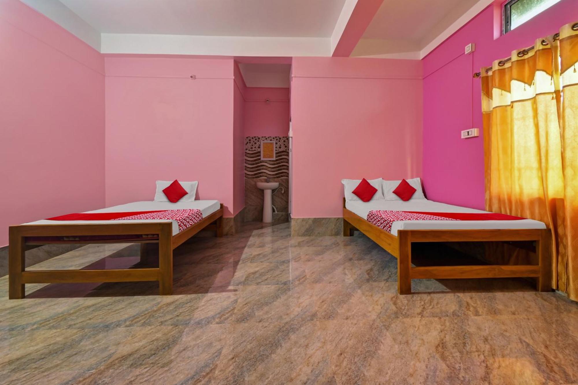 Oyo Flagship The Brahmaputra Homestay グワーハーティー エクステリア 写真