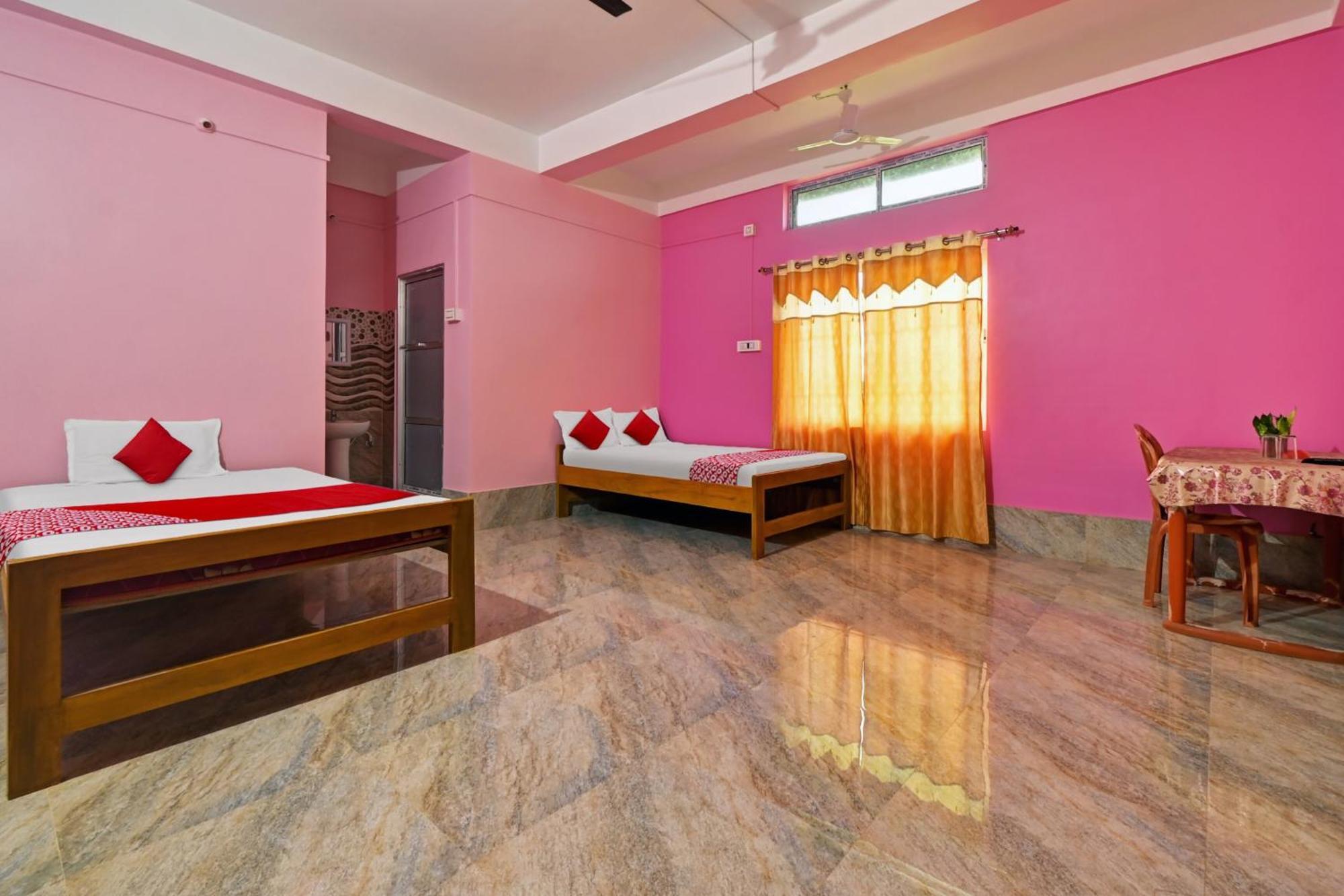 Oyo Flagship The Brahmaputra Homestay グワーハーティー エクステリア 写真